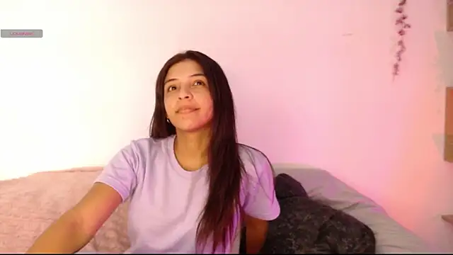 chloe peach  online show from May 2026 02:59:01 PM