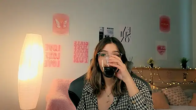 dinnerwithflowers online show from March 2026 01:12:02 PM