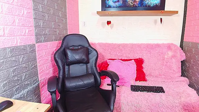 hotcakes uwu online show from March 2026 02:55:02 AM