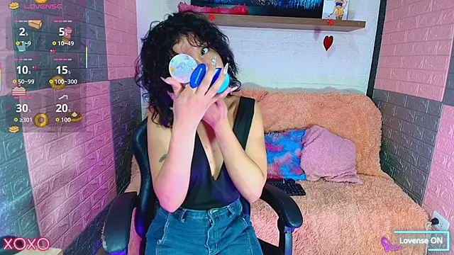 Snapshot of hotcakes_uwu chatting on May 2026 03:16:01 AM hotcakes uwu online show from May 2026 03:16:01 AM