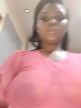 LUNAARXO1 online show from February 2026 12:19:02 AM