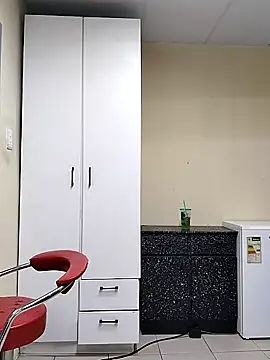 LUNAARXO1 online show from April 2026 11:44:02 AM