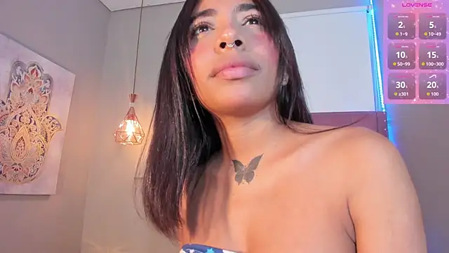 Snapshot of Scarlet_Vixen_ chatting on May 2026 02:37:02 AM Scarlet Vixen online show from May 2026 02:37:02 AM