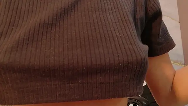 Scarlet Vixen  online show from February 2026 12:38:02 PM