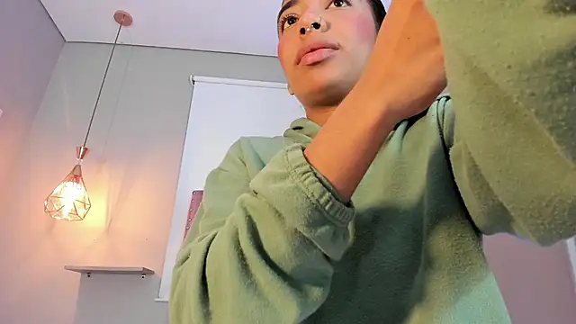 Scarlet Vixen  online show from March 2026 12:43:01 PM