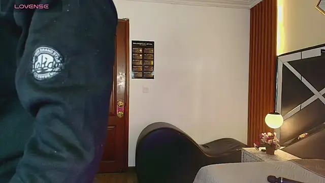 Ambarross  online show from May 2026 12:54:01 PM