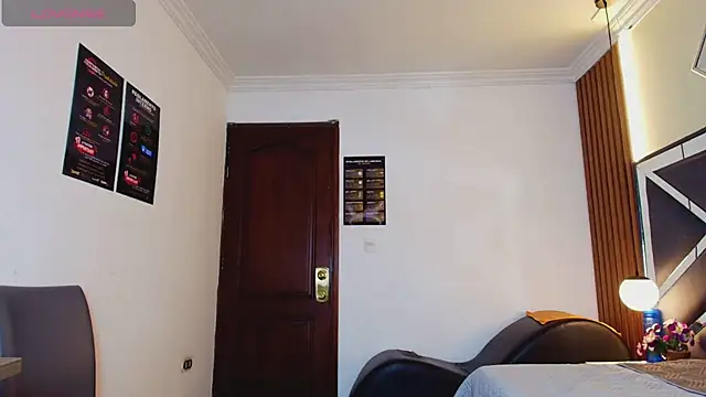 Ambarross  online show from July 2026 01:37:01 PM