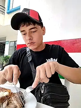 Snapshot of attractive-sexx chatting on April 2026 04:57:01 PM attractive-sexx online show from April 2026 04:57:01 PM