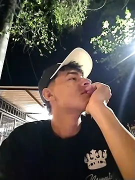 Snapshot of attractive-sexx chatting on April 2026 01:28:01 AM attractive-sexx online show from April 2026 01:28:01 AM