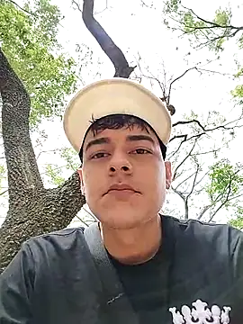 Snapshot of attractive-sexx chatting on April 2026 03:07:01 PM attractive-sexx online show from April 2026 03:07:01 PM