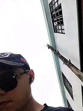 Snapshot of attractive-sexx chatting on February 2026 01:57:02 PM attractive-sexx online show from February 2026 01:57:02 PM