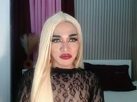 Kendalllust online show from June 2026 01:44:02 PM