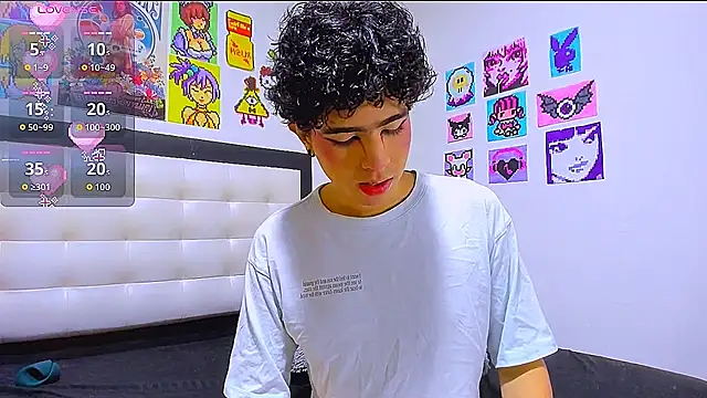 Snapshot of LuanRush_ chatting on February 2026 02:01:01 AM LuanRush online show from February 2026 02:01:01 AM