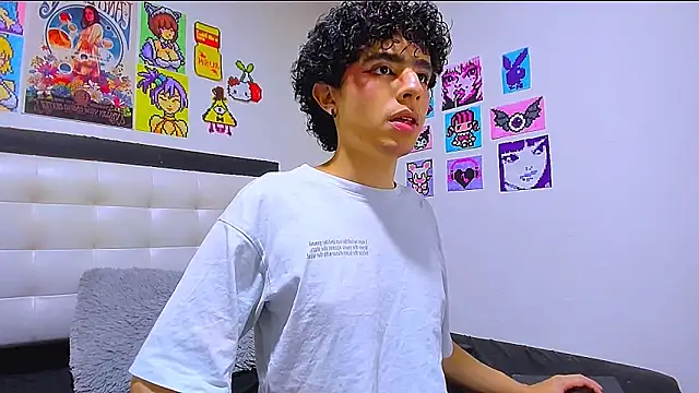 Snapshot of LuanRush_ chatting on March 2026 03:02:02 AM LuanRush online show from March 2026 03:02:02 AM