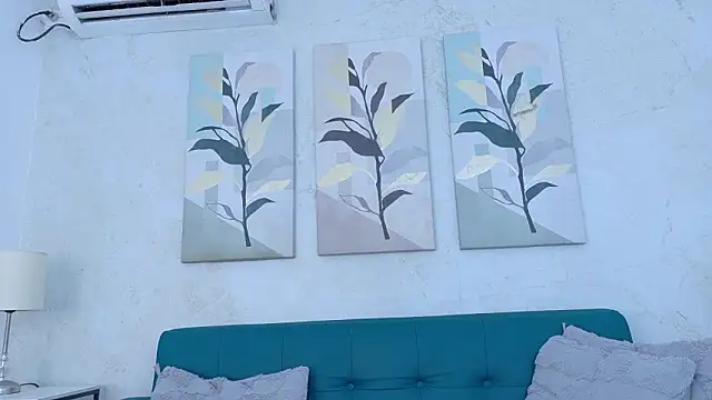 sofia laverde online show from March 2026 07:23:02 PM