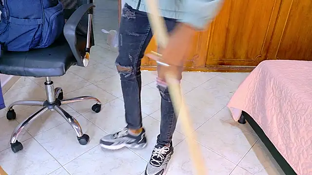 samirths boy  online show from April 2026 07:10:01 AM