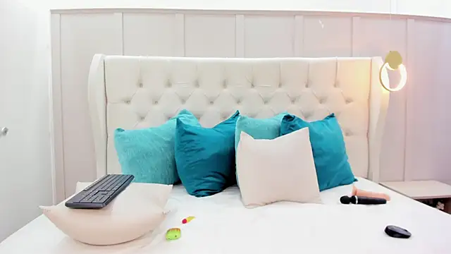 sweet shanaia online show from May 2026 06:51:02 PM