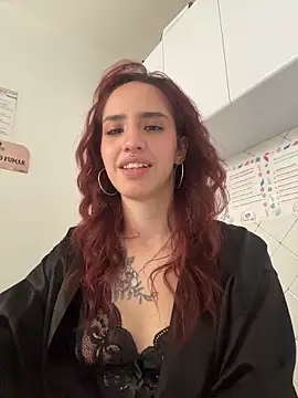 Snapshot of elodie_rouge chatting on April 2026 07:07:02 PM elodie rouge online show from April 2026 07:07:02 PM