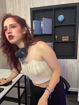 elodie rouge online show from March 2026 12:21:01 PM