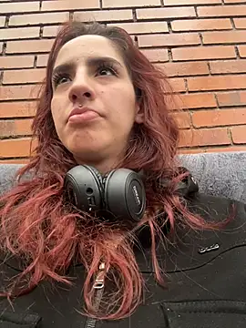 Snapshot of elodie_rouge chatting on May 2026 12:11:01 PM elodie rouge online show from May 2026 12:11:01 PM