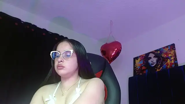 Snapshot of valeri_sotoo chatting on June 2026 01:11:02 PM valeri sotoo online show from June 2026 01:11:02 PM