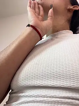 Aliison1  online show from March 2026 09:42:01 PM