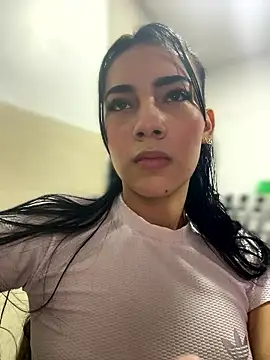 Aliison1  online show from January 2026 06:33:02 PM