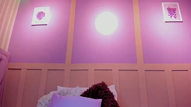 Snapshot of LilithAllenn chatting on February 2026 04:15:01 AM LilithAllenn online show from February 2026 04:15:01 AM