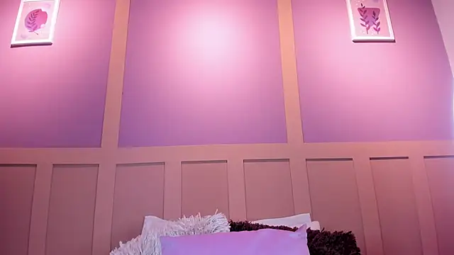 Snapshot of LilithAllenn chatting on February 2026 03:28:01 AM LilithAllenn online show from February 2026 03:28:01 AM