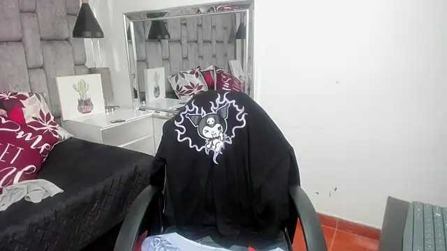 JenniQ69 online show from February 2026 01:33:02 PM