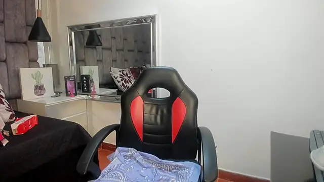 JenniQ69 online show from March 2026 01:48:02 PM