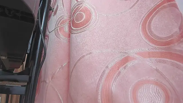 Snapshot of lovely__kiss__ chatting on May 2026 06:14:01 PM lovely kiss online show from May 2026 06:14:01 PM