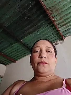 Snapshot of mariacarlota chatting on May 2026 06:57:01 PM mariacarlota online show from May 2026 06:57:01 PM