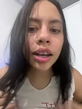 CarolinaRaven online show from June 2026 04:09:02 AM