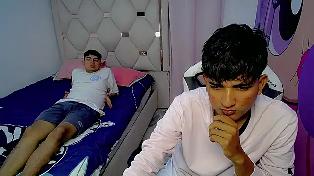 Maxwell boys online show from February 2026 03:39:01 AM