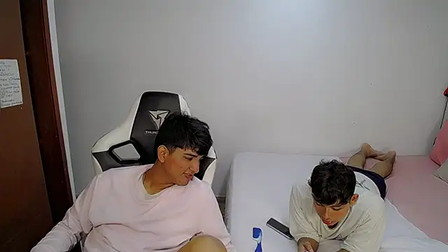 Maxwell boys online show from February 2026 03:07:02 AM