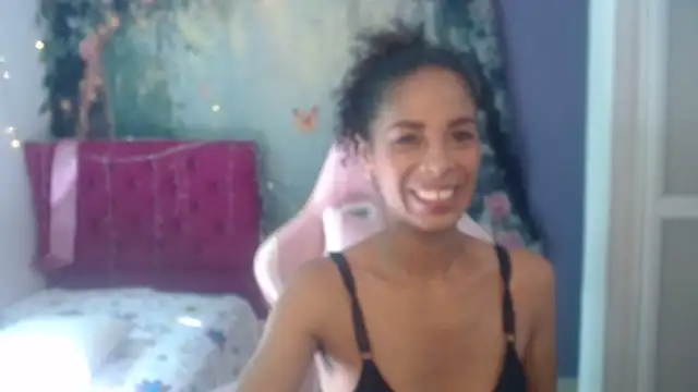 Snapshot of rosa_skinny chatting on June 2026 07:25:01 PM rosa skinny online show from June 2026 07:25:01 PM