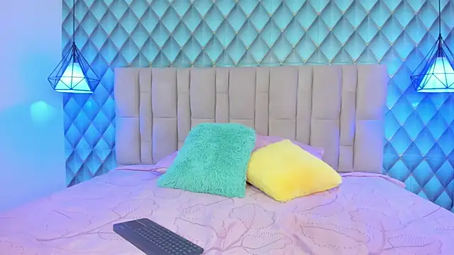 Snapshot of MaylinOrtiz- chatting on January 2026 07:17:02 PM MaylinOrtiz- online show from January 2026 07:17:02 PM