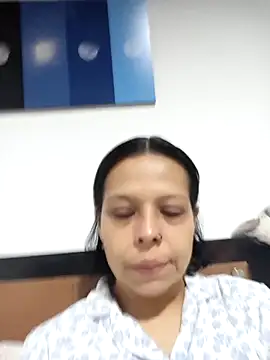 RossyAlvarez online show from February 2026 03:05:01 AM