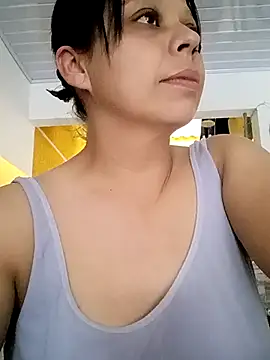 RossyAlvarez online show from April 2026 10:57:02 PM