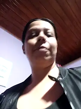 RossyAlvarez online show from April 2026 12:40:01 AM