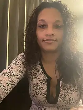 icanbeyourplaytoy online show from January 2026 06:17:01 AM