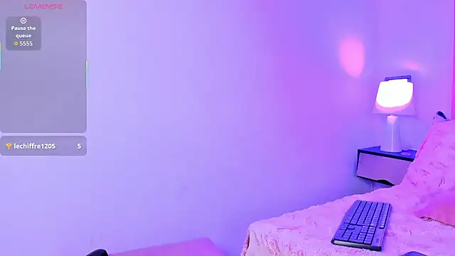 Emma collins01 online show from April 2026 03:31:01 AM