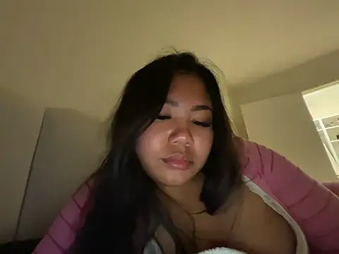 Snapshot of TitiTinyThai chatting on July 2026 08:53:02 PM TitiTinyThai online show from July 2026 08:53:02 PM