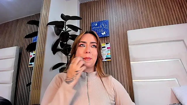 Xara Shadow online show from February 2026 10:42:01 PM