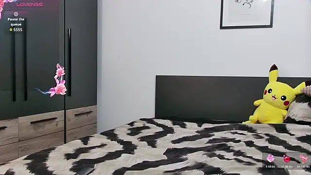 Snapshot of miiastaar chatting on February 2026 08:15:02 PM miiastaar online show from February 2026 08:15:02 PM