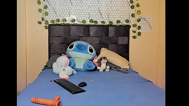 Adam hottie online show from March 2026 03:38:01 AM