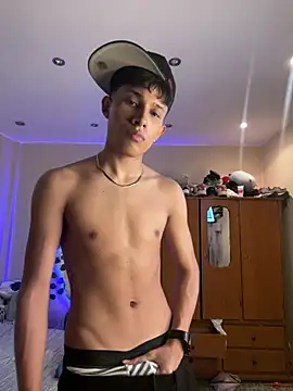 Adam hottie online show from April 2026 06:52:02 AM