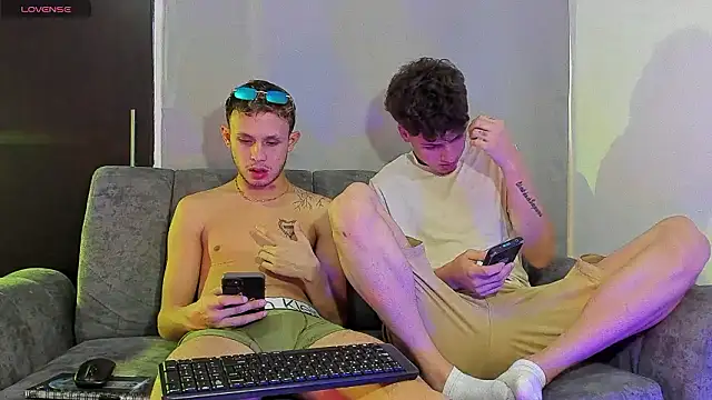 Two sexboys online show from March 2026 10:33:01 PM