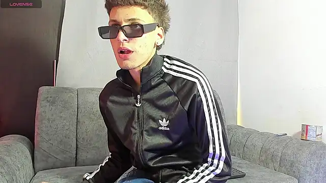 Two sexboys online show from March 2026 06:48:01 PM